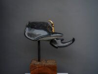 佐藤正和重孝　「アクタエオンの黒い兜」　31×45×h25cm+台座